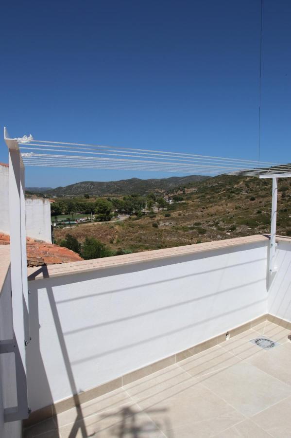 Un moment, casa rural de 4 estrellas Les Coves de Vinroma Exterior foto