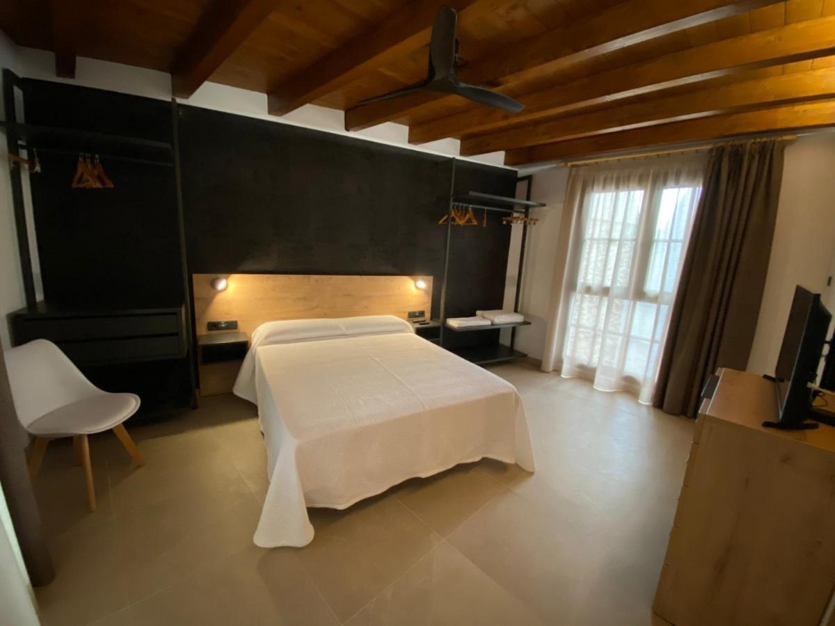 Un moment, casa rural de 4 estrellas Les Coves de Vinroma Exterior foto